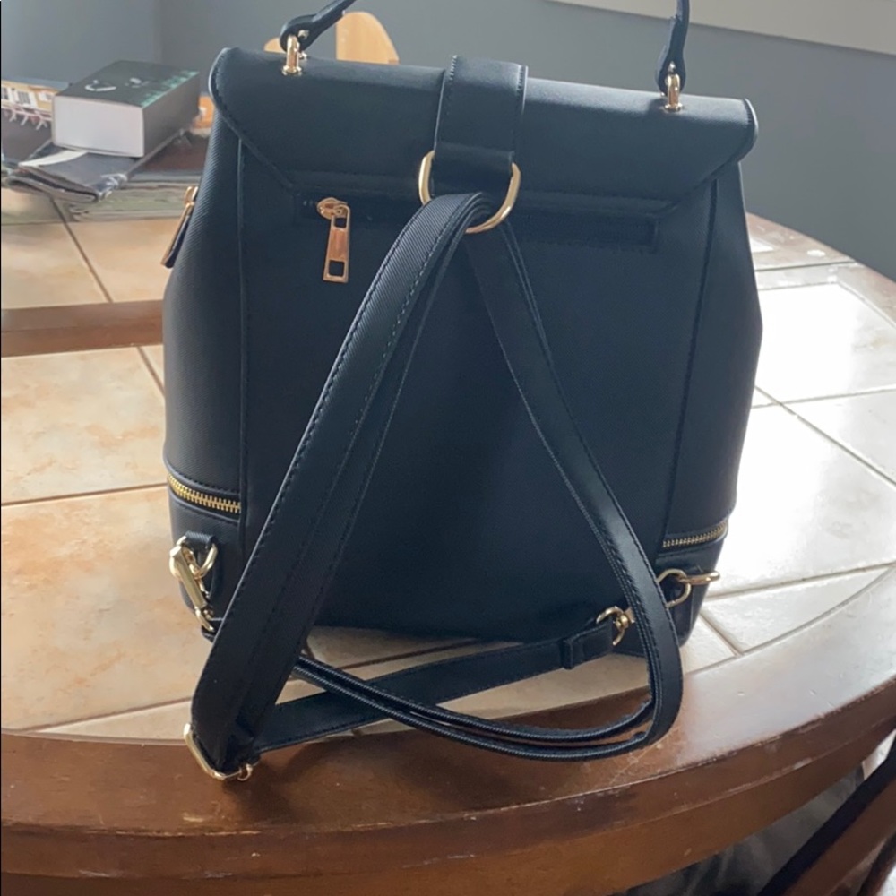 Black Medium Sized Backpack - image 2